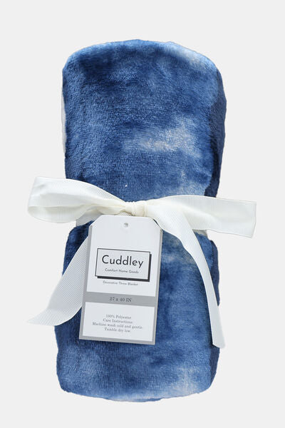 CuddleFleece Decorative Throw Blanket